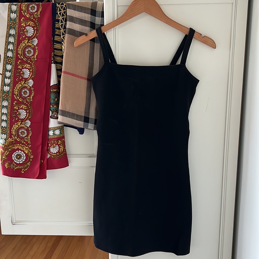 Brandy Melville Mini Black Dress - Picture 4 of 10